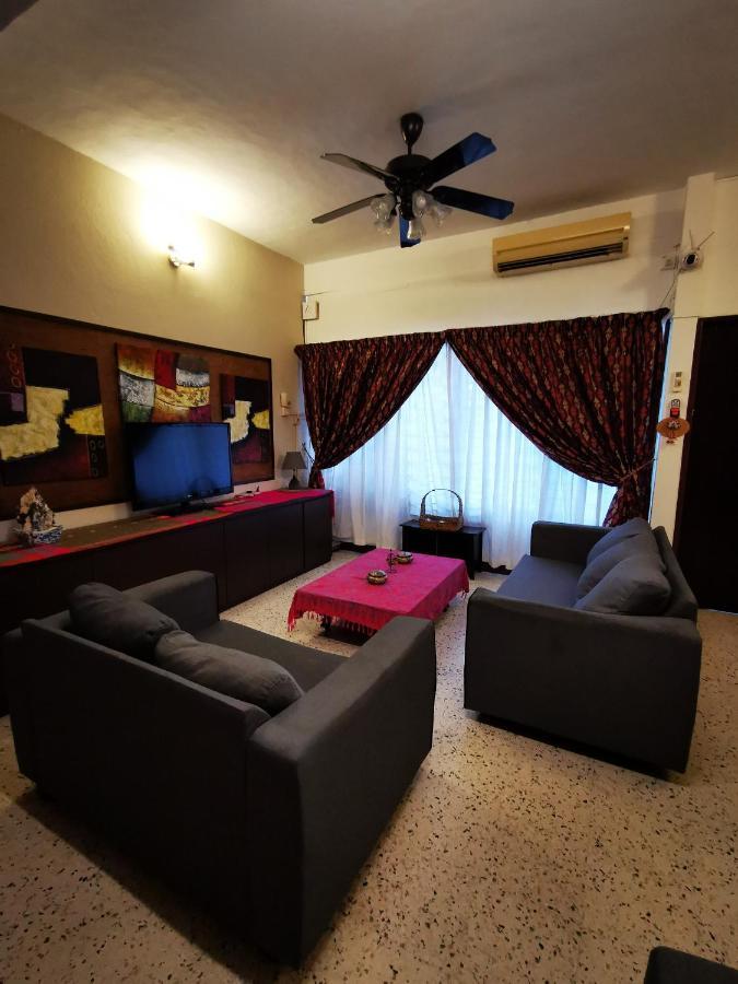 Dou Houz Gurney Hotel จอร์จทาวน์ ภายนอก รูปภาพ