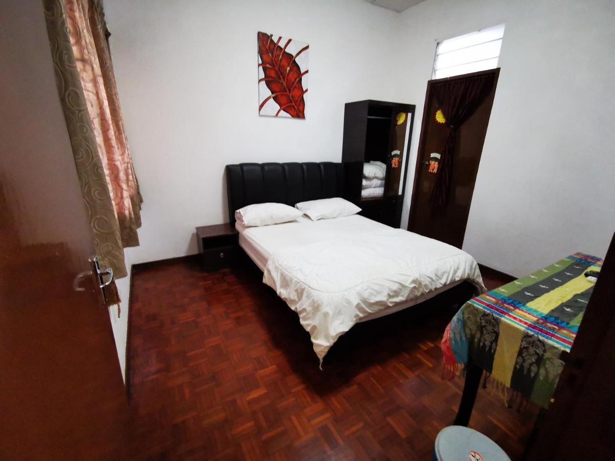 Dou Houz Gurney Hotel จอร์จทาวน์ ภายนอก รูปภาพ