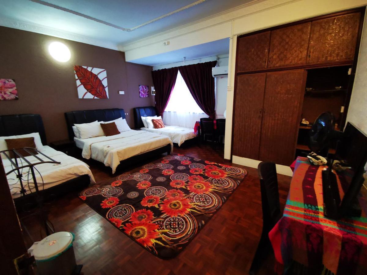 Dou Houz Gurney Hotel จอร์จทาวน์ ภายนอก รูปภาพ